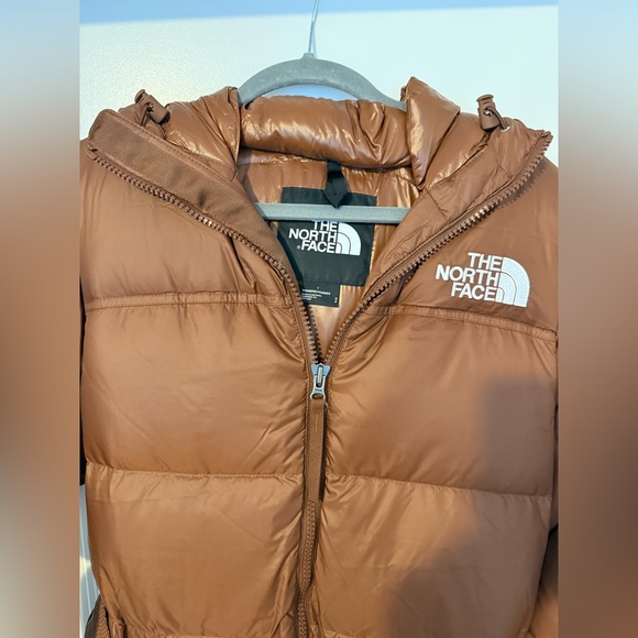 The North Face Women's Dark Oak Belted Puffer Jacket - Picture 8 of 16